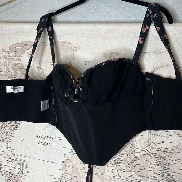 House of CB ‘Gene’ Black Floral Rose Corset Bustier - Picture 11 of 13